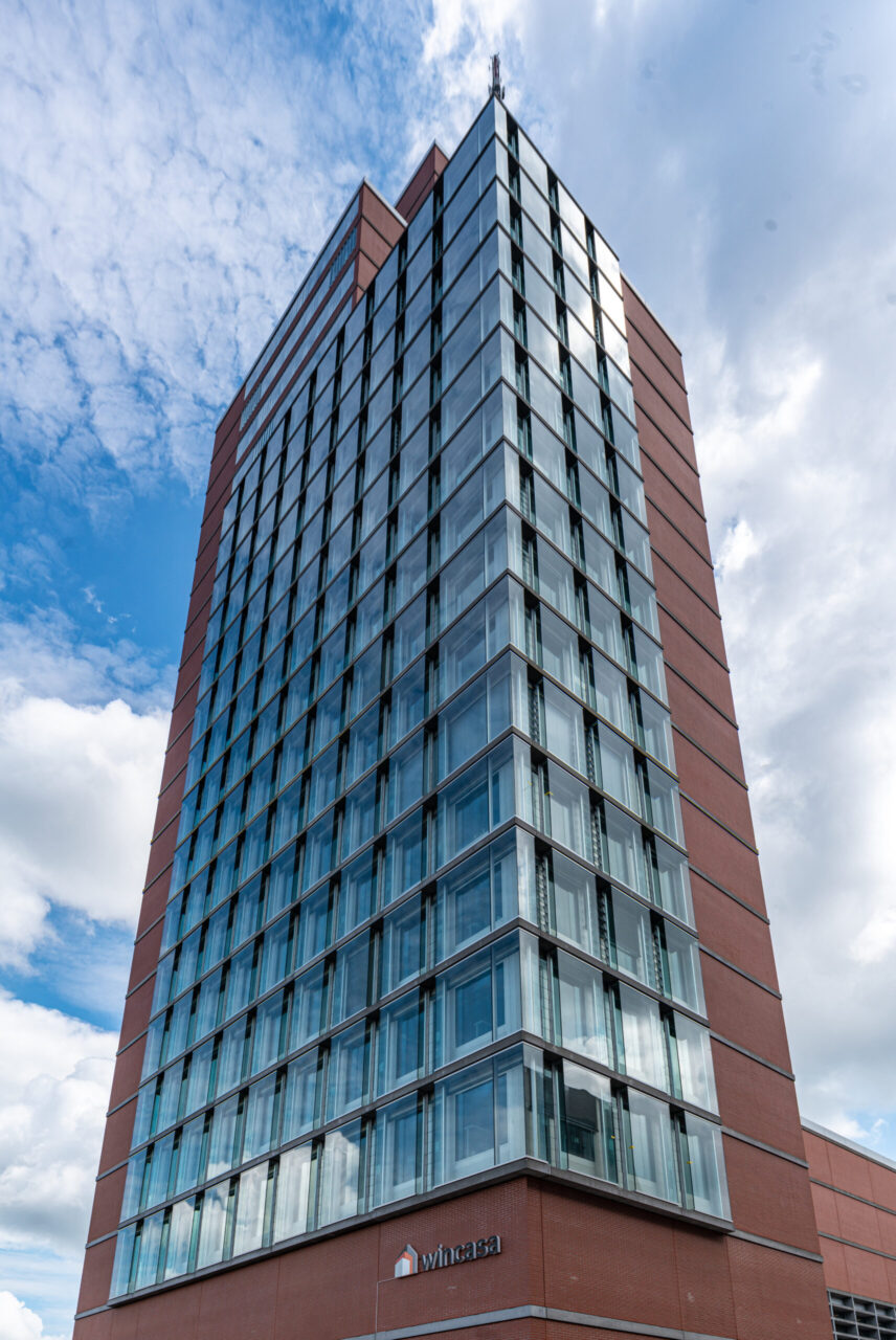 Sanierung Glasfassade Roter Turm